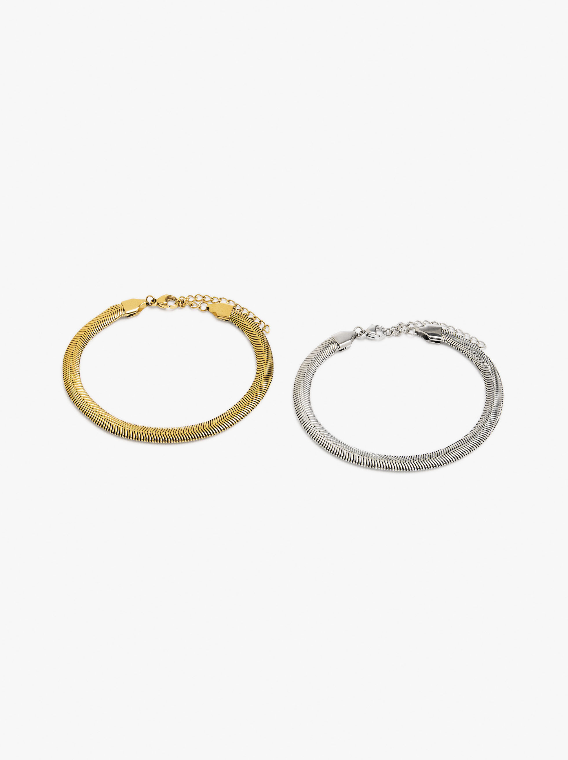 Watch set with bracelets