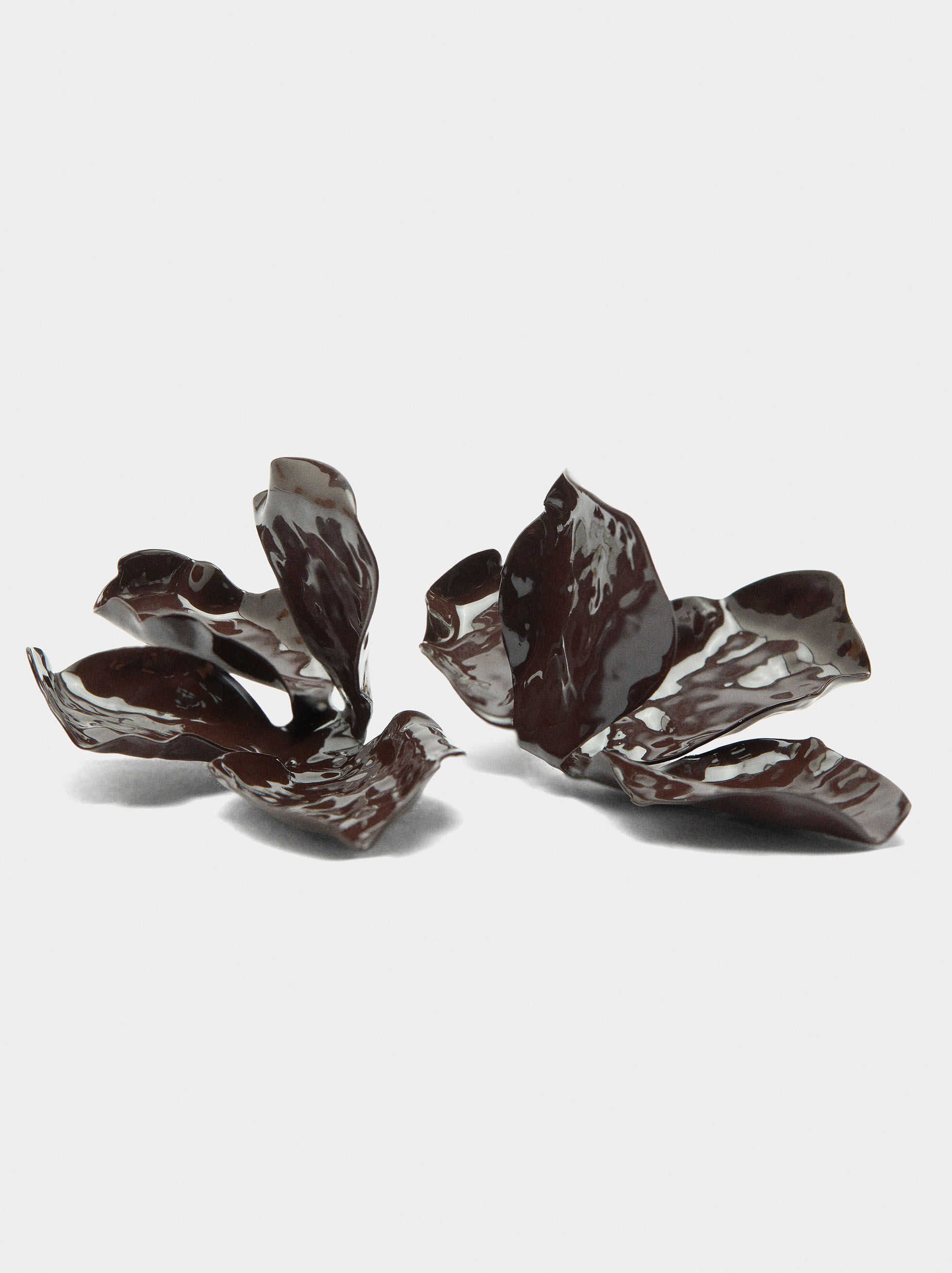 Relief Half-Flower Earrings
